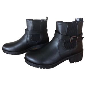 🆕 Faux Leather buckle booties